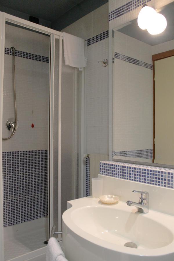 Hotel Oasi Tortona Luaran gambar